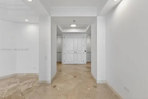 808 Brickell Key Drive Miami FL 33131