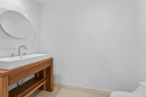808 Brickell Key Drive Miami FL 33131