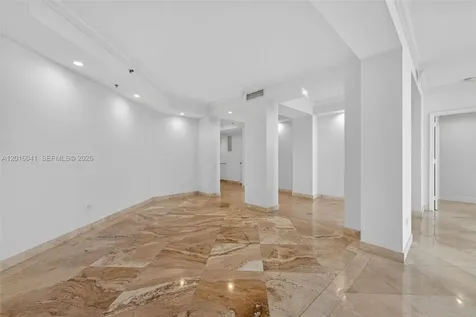 808 Brickell Key Drive Miami FL 33131