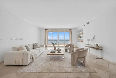 808 Brickell Key Drive Miami FL 33131