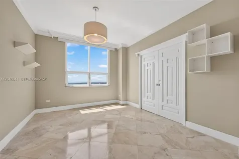 808 Brickell Key Drive Miami FL 33131