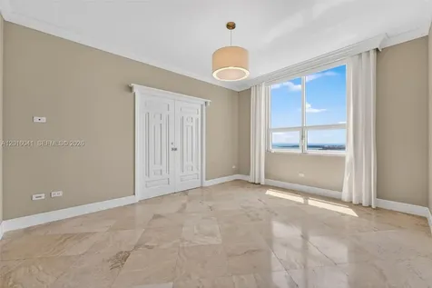 808 Brickell Key Drive Miami FL 33131