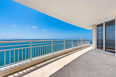 808 Brickell Key Drive Miami FL 33131