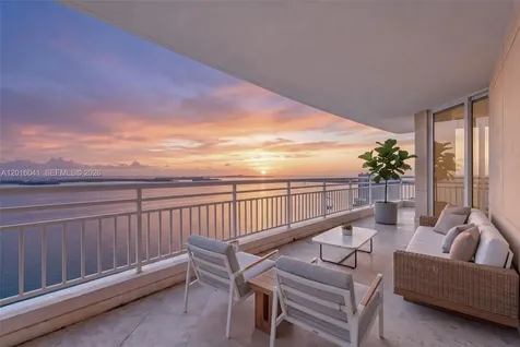 808 Brickell Key Drive Miami FL 33131