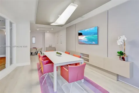 808 Brickell Key Drive Miami FL 33131