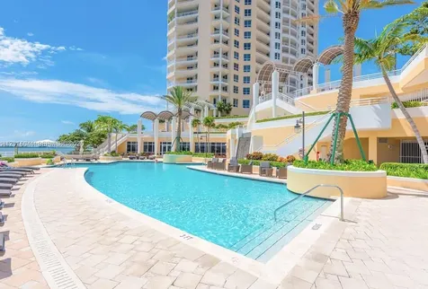 808 Brickell Key Drive Miami FL 33131