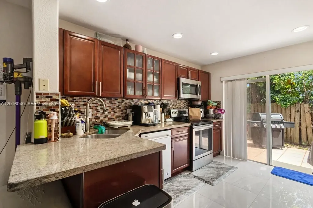 5605 NW 109th Avenue Doral FL 33178