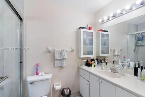 5605 NW 109th Avenue Doral FL 33178