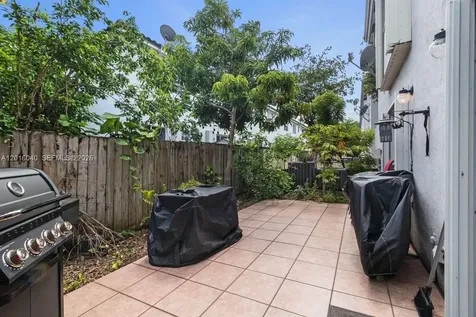 5605 NW 109th Avenue Doral FL 33178