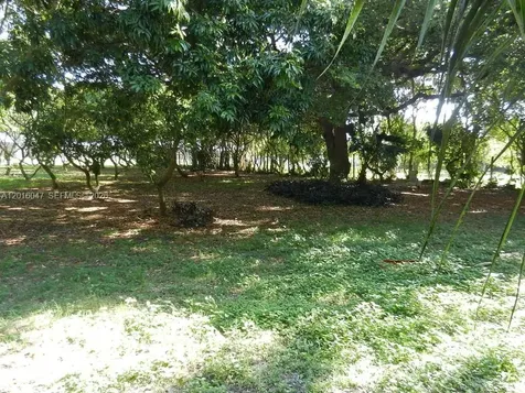 18950 SW 240th Street Homestead FL 33031