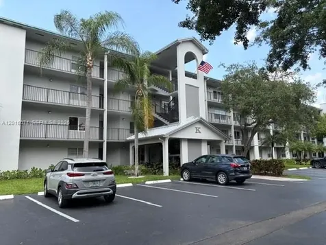 1300 SW 125th Avenue Pembroke Pines FL 33027