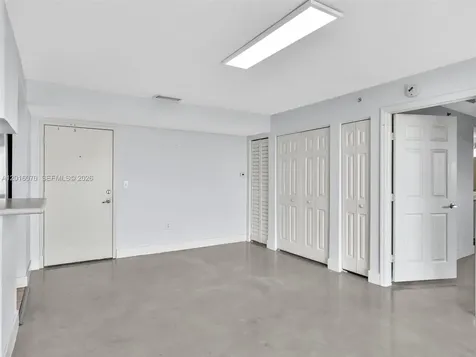 816 NW 11th Street Miami FL 33136