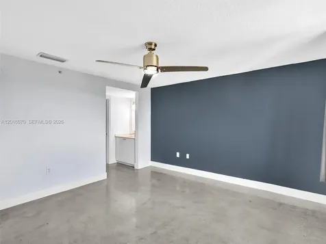 816 NW 11th Street Miami FL 33136