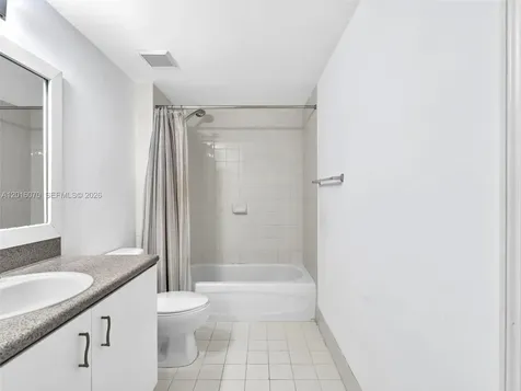 816 NW 11th Street Miami FL 33136