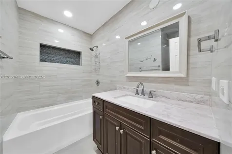 2512 Alcazar Drive Miramar FL 33023