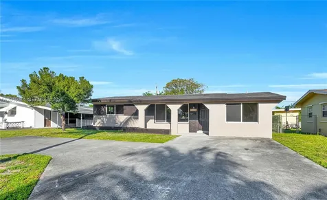 2512 Alcazar Drive Miramar FL 33023