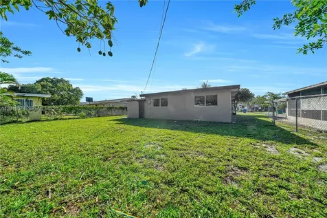 2512 Alcazar Drive Miramar FL 33023