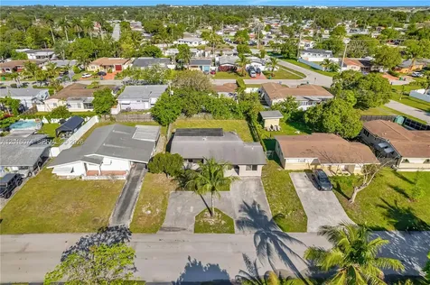2512 Alcazar Drive Miramar FL 33023