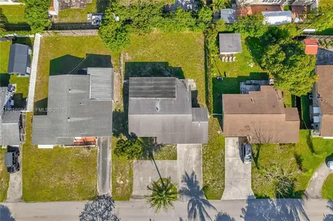 2512 Alcazar Drive Miramar FL 33023