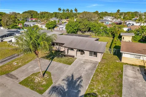 2512 Alcazar Drive Miramar FL 33023