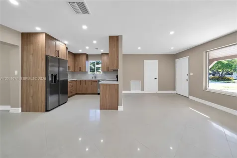 2512 Alcazar Drive Miramar FL 33023