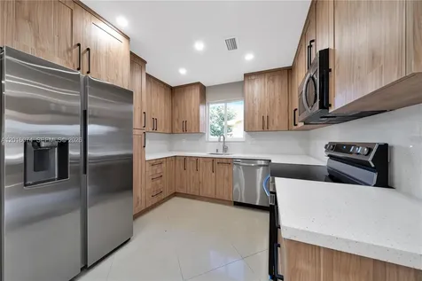 2512 Alcazar Drive Miramar FL 33023