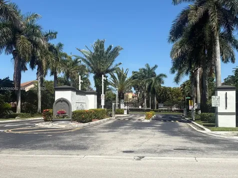 2120 NE 37th Road Homestead FL 33033