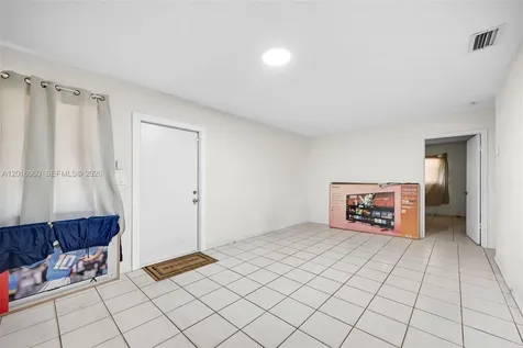 2352 NW 102nd Street Miami FL 33147