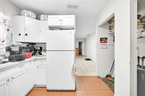 2352 NW 102nd Street Miami FL 33147