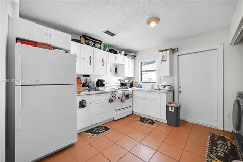 2352 NW 102nd Street Miami FL 33147
