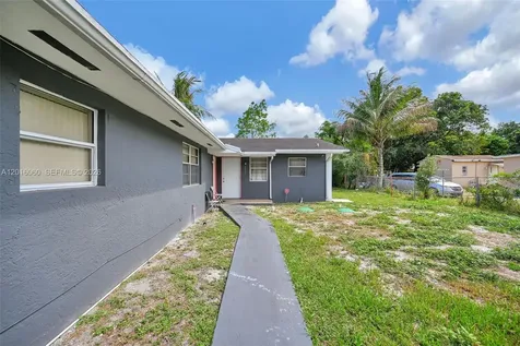 2352 NW 102nd Street Miami FL 33147