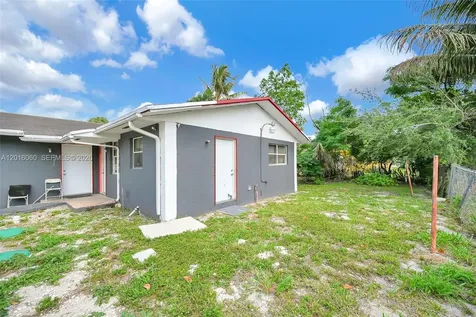 2352 NW 102nd Street Miami FL 33147