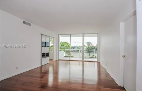 5700 Collins Avenue Miami Beach FL 33140