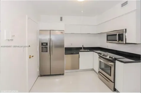 5700 Collins Avenue Miami Beach FL 33140