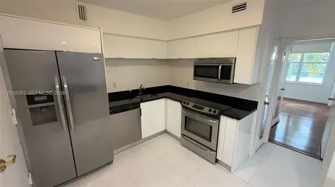 5700 Collins Avenue Miami Beach FL 33140