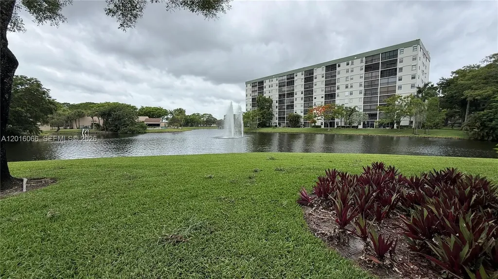 2236 N Cypress Bend Drive Pompano Beach FL 33069
