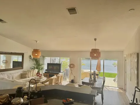 6389 NW 109th Avenue Doral FL 33178
