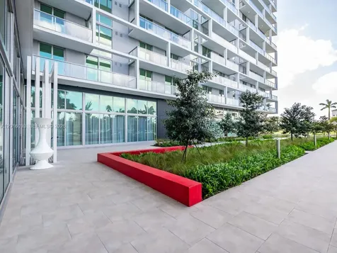 2000 S Metropica Way Sunrise FL 33323