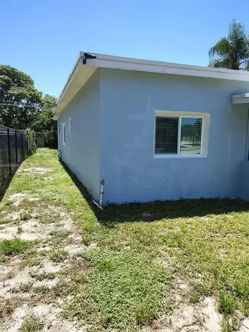 311 NW 28th Way Fort Lauderdale FL 33311