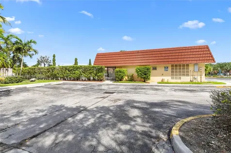 9950 NW 6th Place Plantation FL 33324