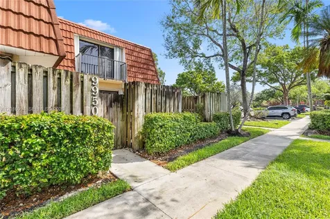 9950 NW 6th Place Plantation FL 33324