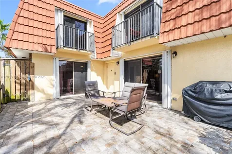 9950 NW 6th Place Plantation FL 33324
