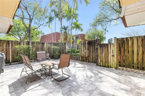 9950 NW 6th Place Plantation FL 33324