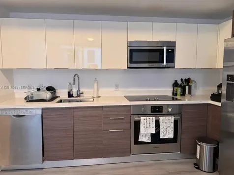 1010 SW 2nd Avenue Miami FL 33130