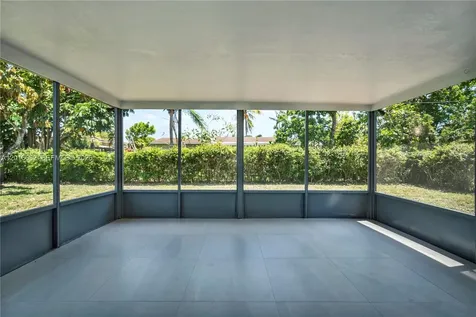 1020 NW 197th Terrace Miami Gardens FL 33169