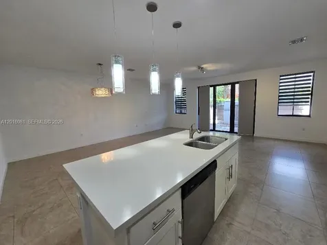 5810 NW 104th Path Doral FL 33178