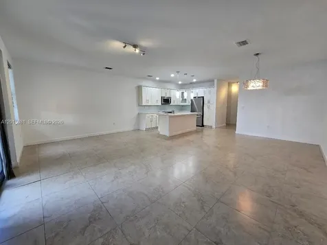5810 NW 104th Path Doral FL 33178