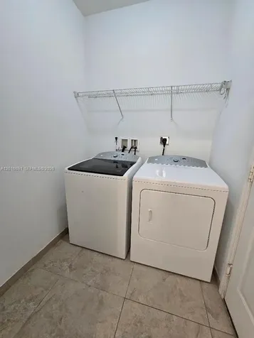5810 NW 104th Path Doral FL 33178