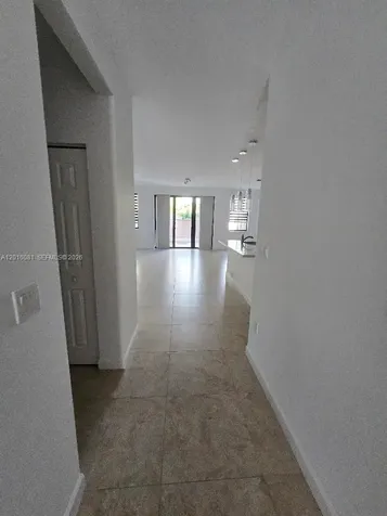 5810 NW 104th Path Doral FL 33178