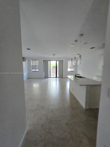 5810 NW 104th Path Doral FL 33178